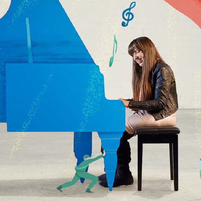 Image of Hayley playing the piano